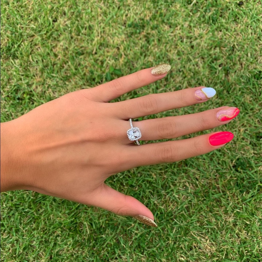 Beautiful Ring - image 1